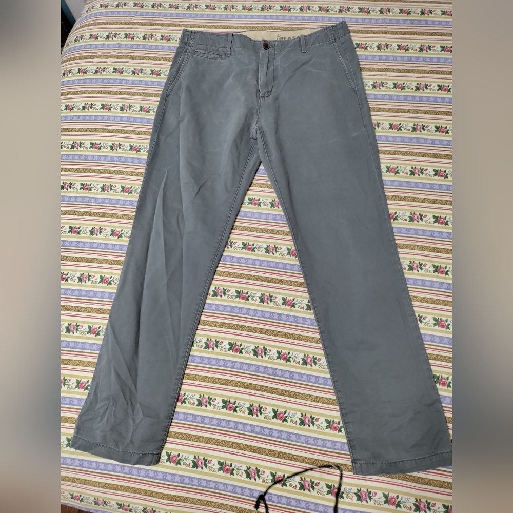GAP Gray slacks size 33x39
